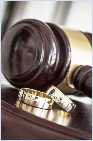 gavel and rings